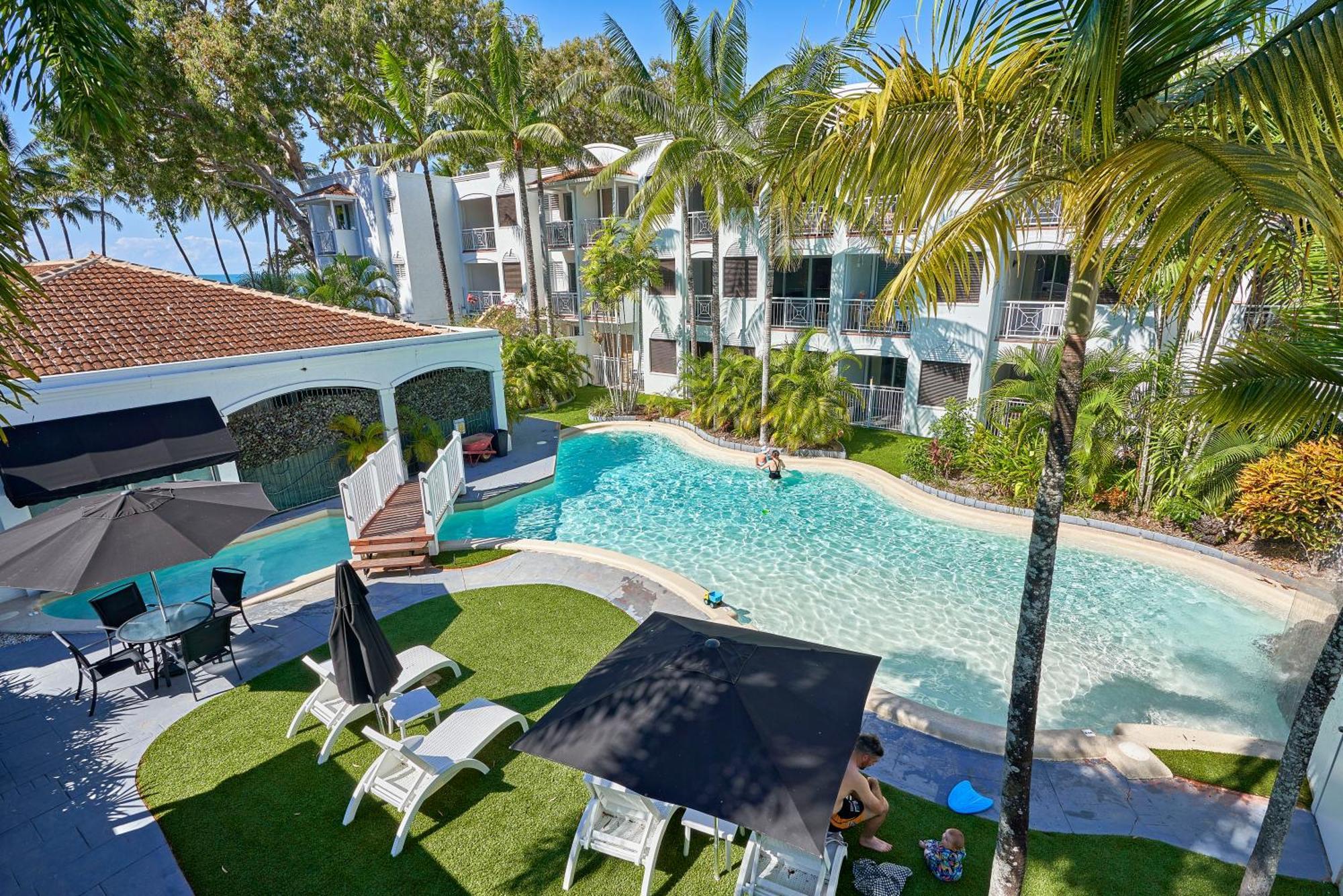 Alassio Apartments With Direct Pool Access Παλμ Κόουβ Εξωτερικό φωτογραφία